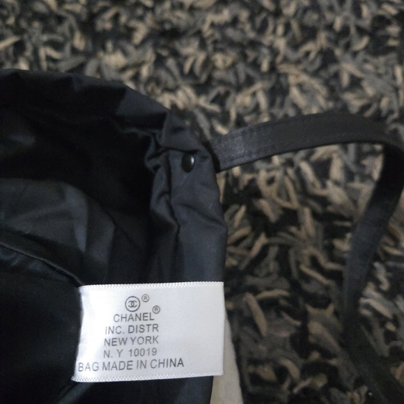 Authentic Chanel Beaute VIP Gift White Quilted Canvas Tote Bag - Black CC Logo - Picture 9 of 9